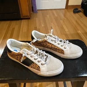 New Vintage Havana sneakers size 7.5.